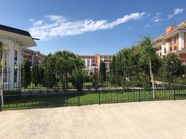 Apartment In Prestige Fort Beach Sveti Vlas Dış mekan fotoğraf
